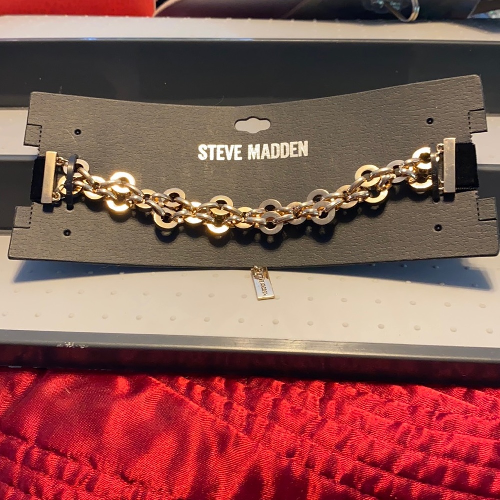 New Steve Madden bracelet. $25.00 - Picture 1 of 2